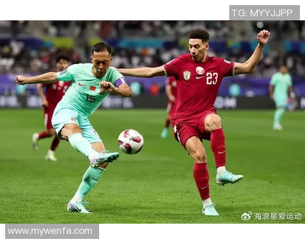 在浩瀚太平洋之上，球星们与海浪共舞展现足球魅力